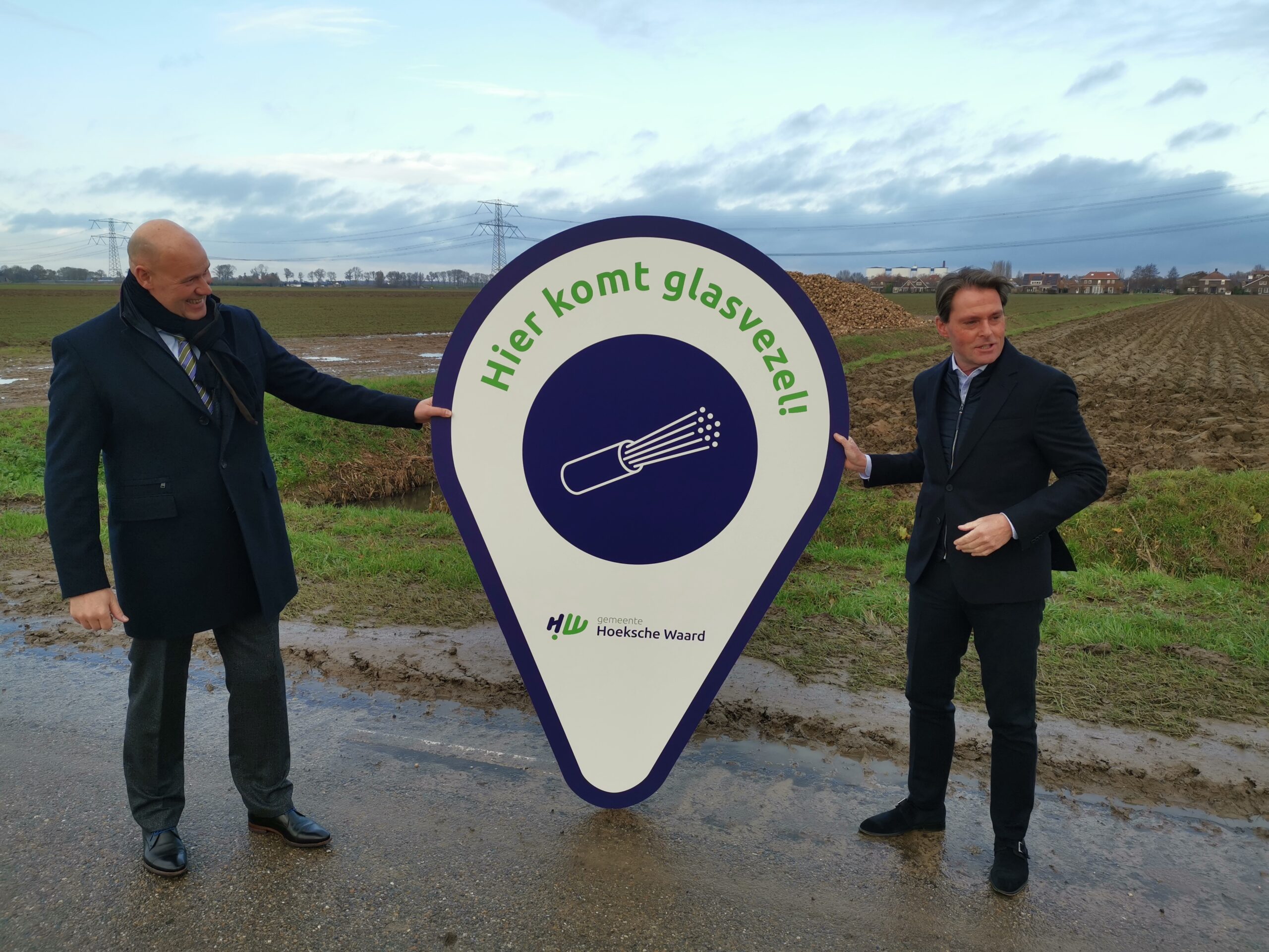 Aanleg glasvezel in de Hoeksche Waard begonnen.